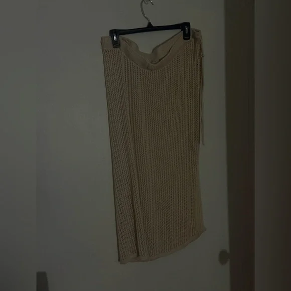 Cream Knit Skirt - Picture 1 of 4